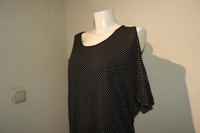 Studio Anneloes zwart shirt open schouders stippeltjes L, Maat 38/40 (M), Studio Anneloes, Verzenden, Zwart