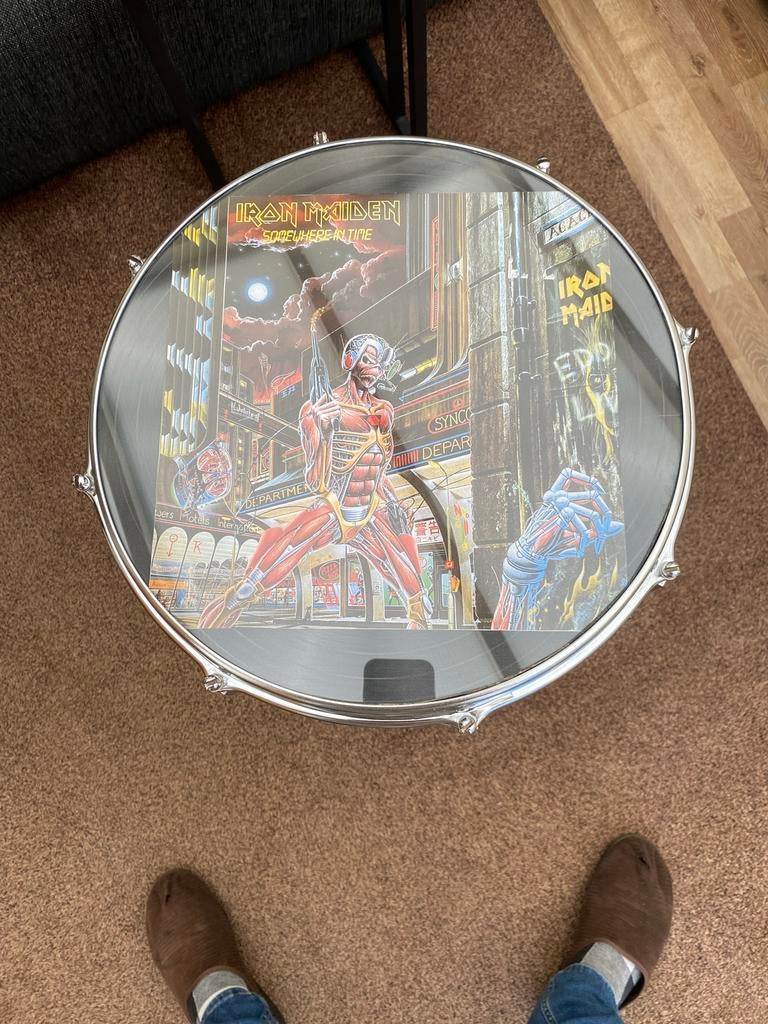 Uniek Bijzettafeltje van Snaredrum - Iron Maiden Artwork, Ophalen of Verzenden, Gebruikt