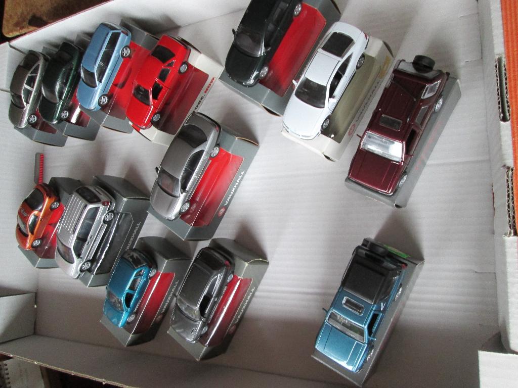 Einmalige Vauxhall / Opel Sammlung 13 St. 1:43 Vauxhall OVP, Hobby en Vrije tijd, Ophalen of Verzenden, Gebruikt, Auto, Schuco