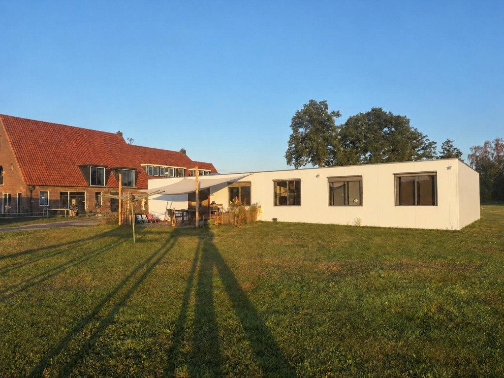Zeer ruime woonunit (170 m2), Ophalen, Gebruikt
