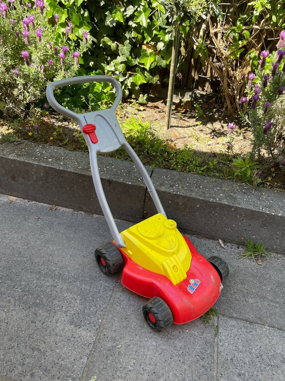 Speelgoed grasmaaier voor kinderen - Rood/Geel, Ophalen of Verzenden, Gebruikt, Jongen of Meisje