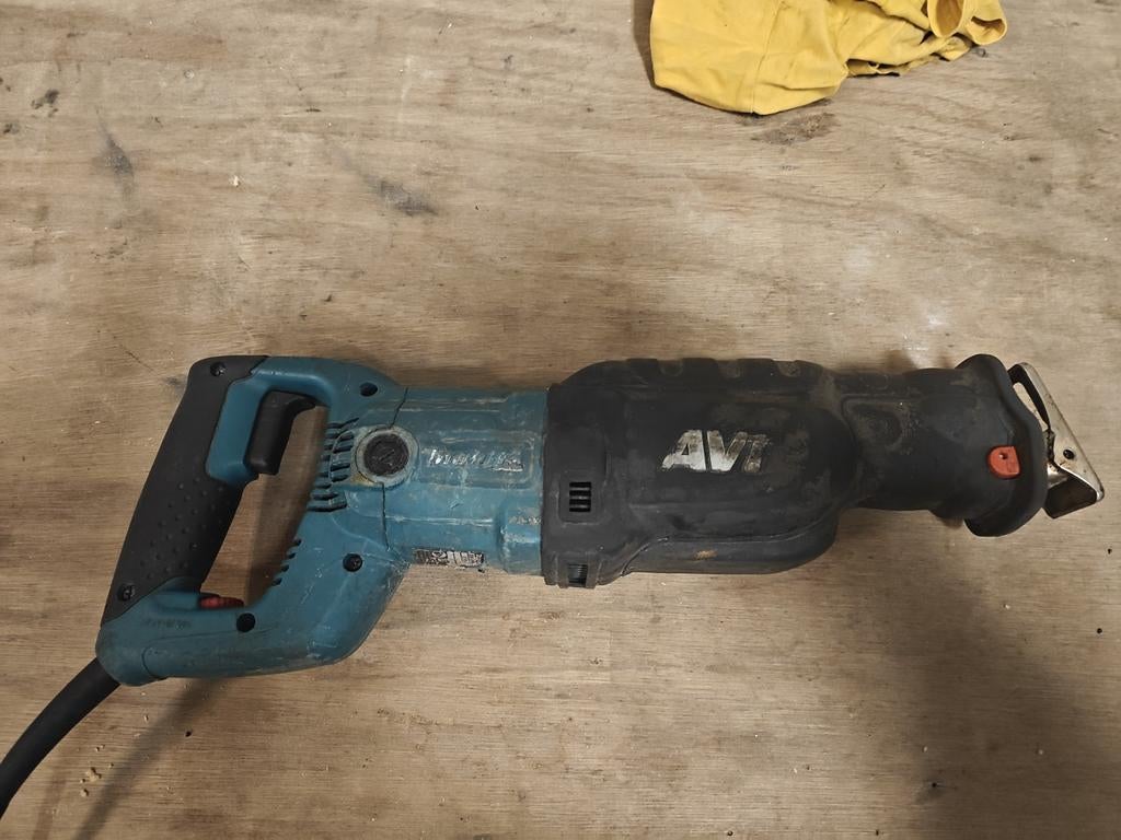 Makita JR3070CT Reciprozaag 1510W, Gebruikt, 70 mm of meer, Ophalen of Verzenden, Makita
