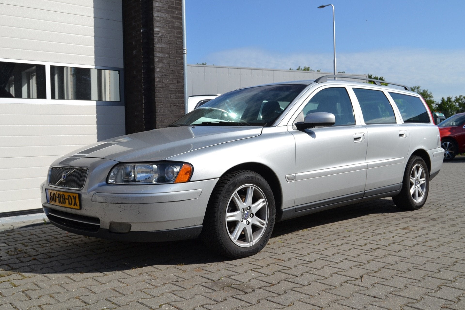Volvo V70 2.4 Edition II, Voorwielaandrijving, Leder en Stof, Euro 4, Zilver of Grijs