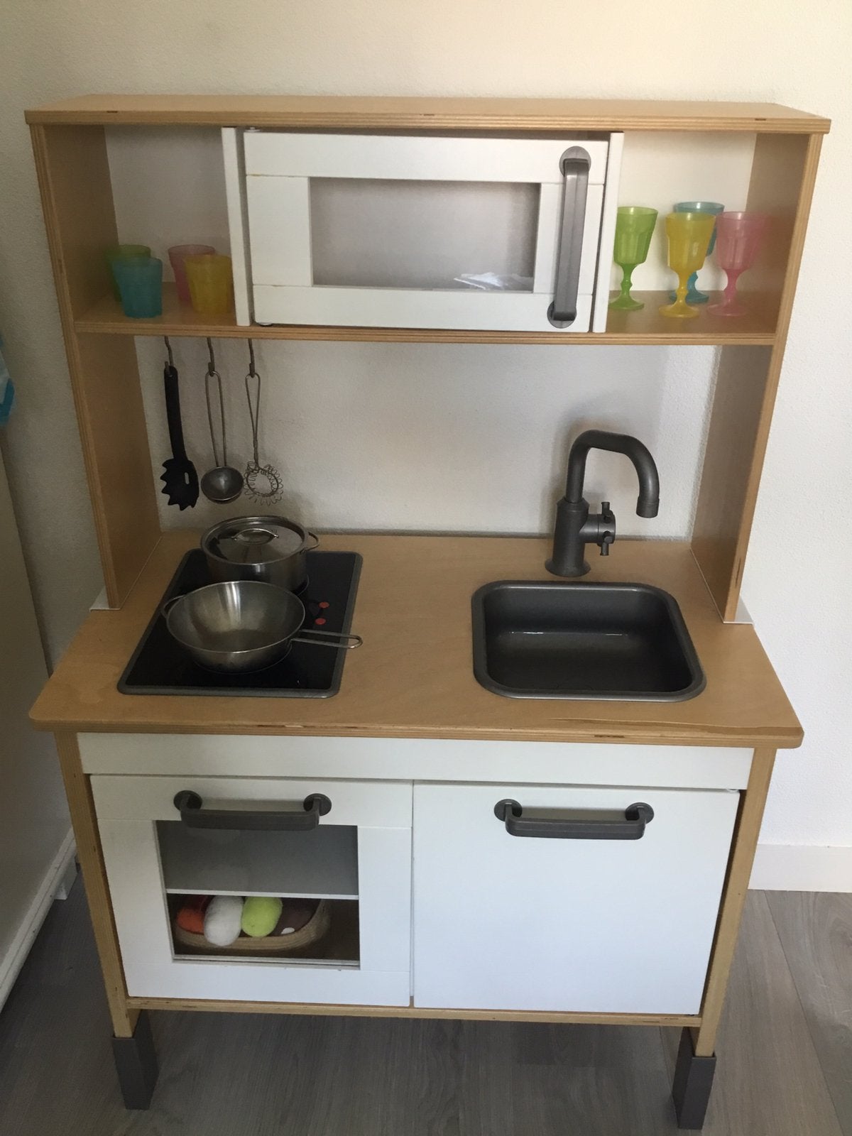 Ikea houten kinderkeuken met accessoires, Kinderen en Baby's, Ophalen, Gebruikt, Hout, Speelkeuken