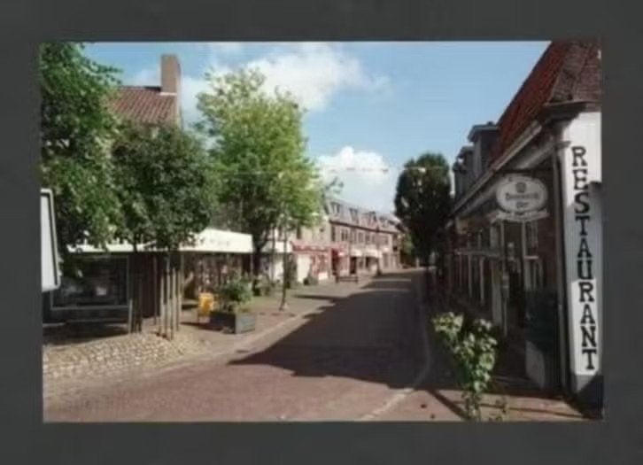 Foto Dalfsen Dorpsgezicht Winkels Café Jaren 80., 1980 tot heden, Foto, Ophalen of Verzenden, Zo goed als nieuw