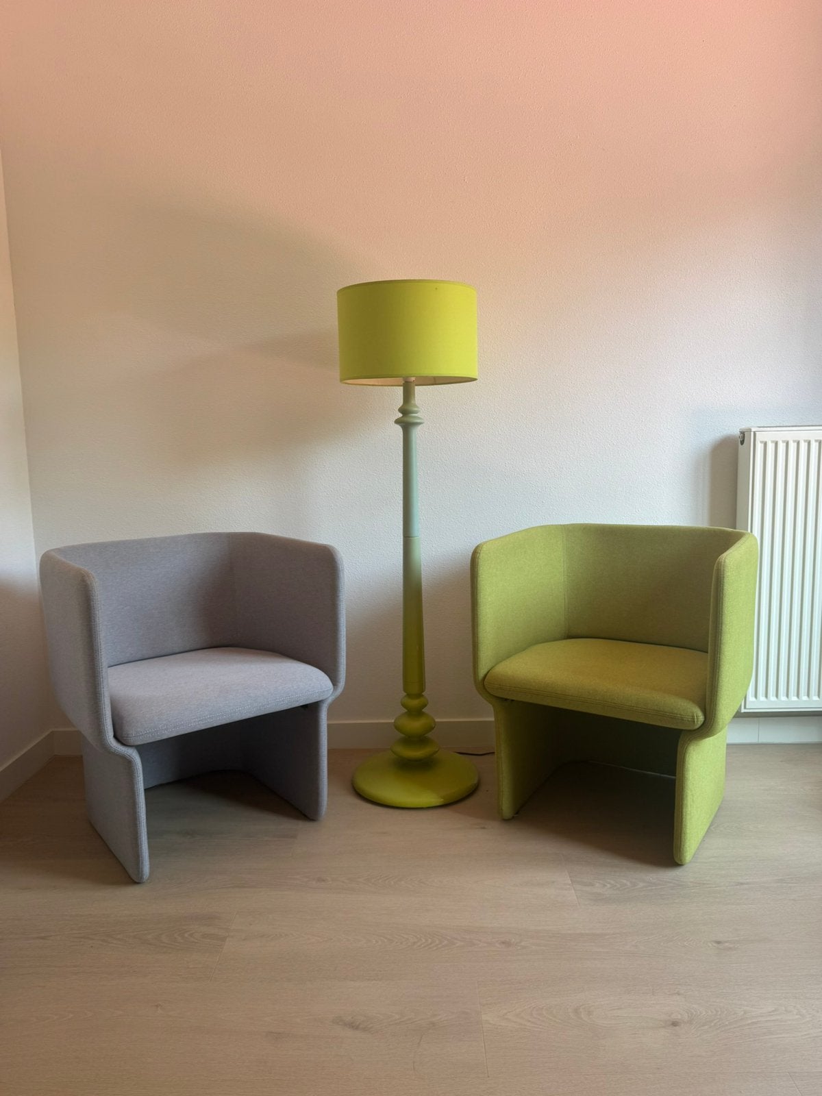 Design fauteuil - 2 stuks, Ophalen, Minder dan 75 cm, Scandinavisch, Zo goed als nieuw