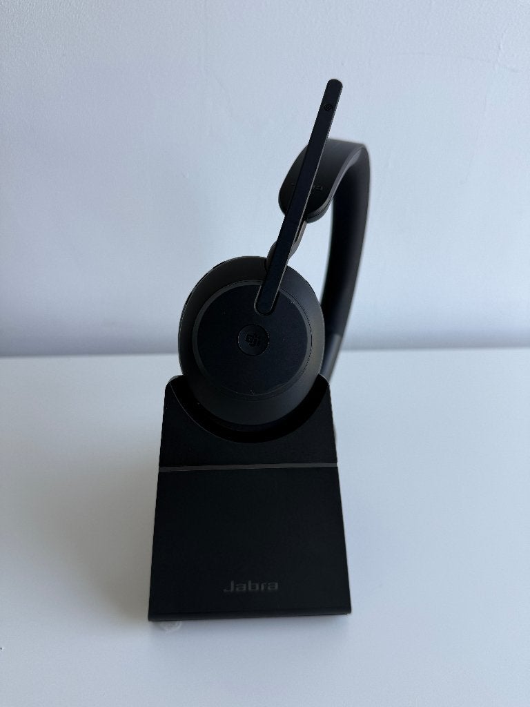 Jabra Evolve2 65 USB-C + Charging Stand + Link 380 Bluetooth, Jabra Evolve2 65, On-ear, Ophalen of Verzenden, Zo goed als nieuw