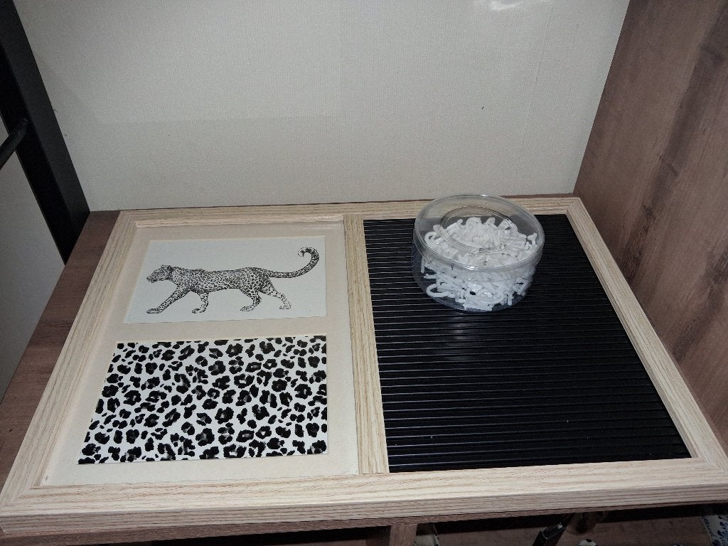 Decoratief panterprint memobord / sleutelbord met haakjes, Ophalen of Verzenden, Overige typen