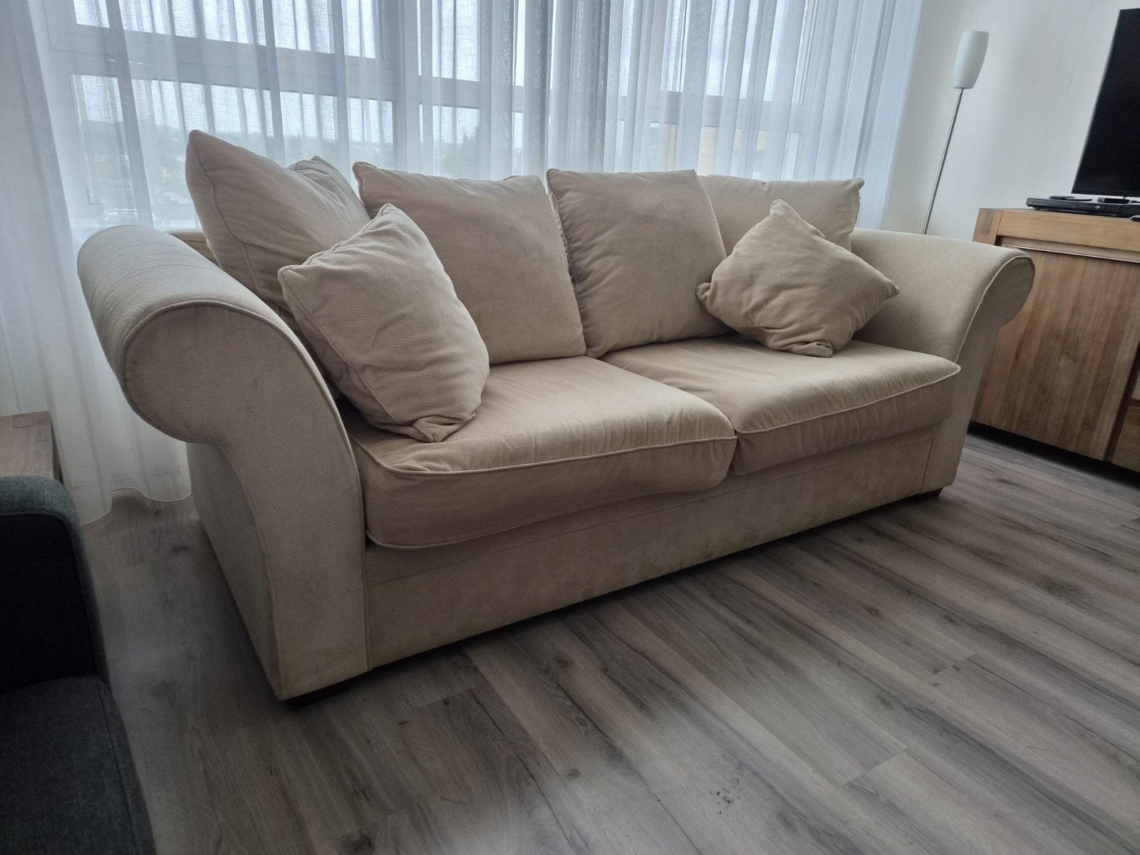 Comfortabele 2-zitsbank met kussens, zo goed als nieuw, Ophalen, Tweepersoons, 75 tot 100 cm, Zo goed als nieuw