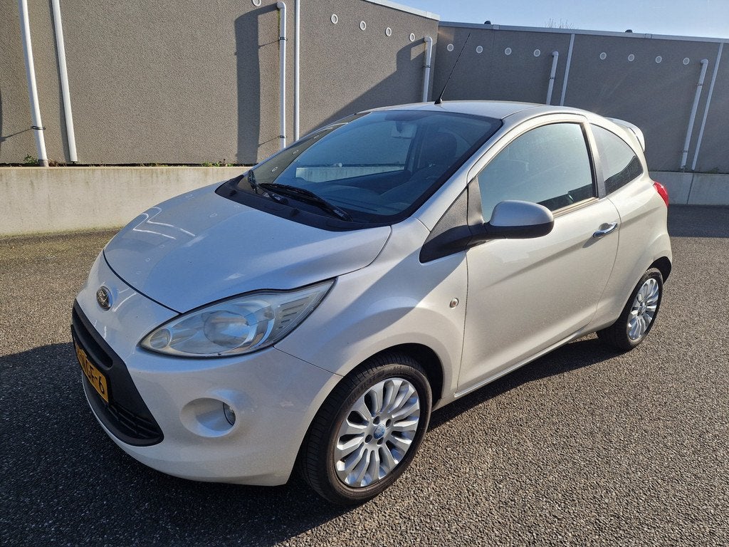 Ford Ka 1.2 Titanium X (bj 2010), Auto's, Voorwielaandrijving, Gebruikt, 1242 cc, 4 cilinders