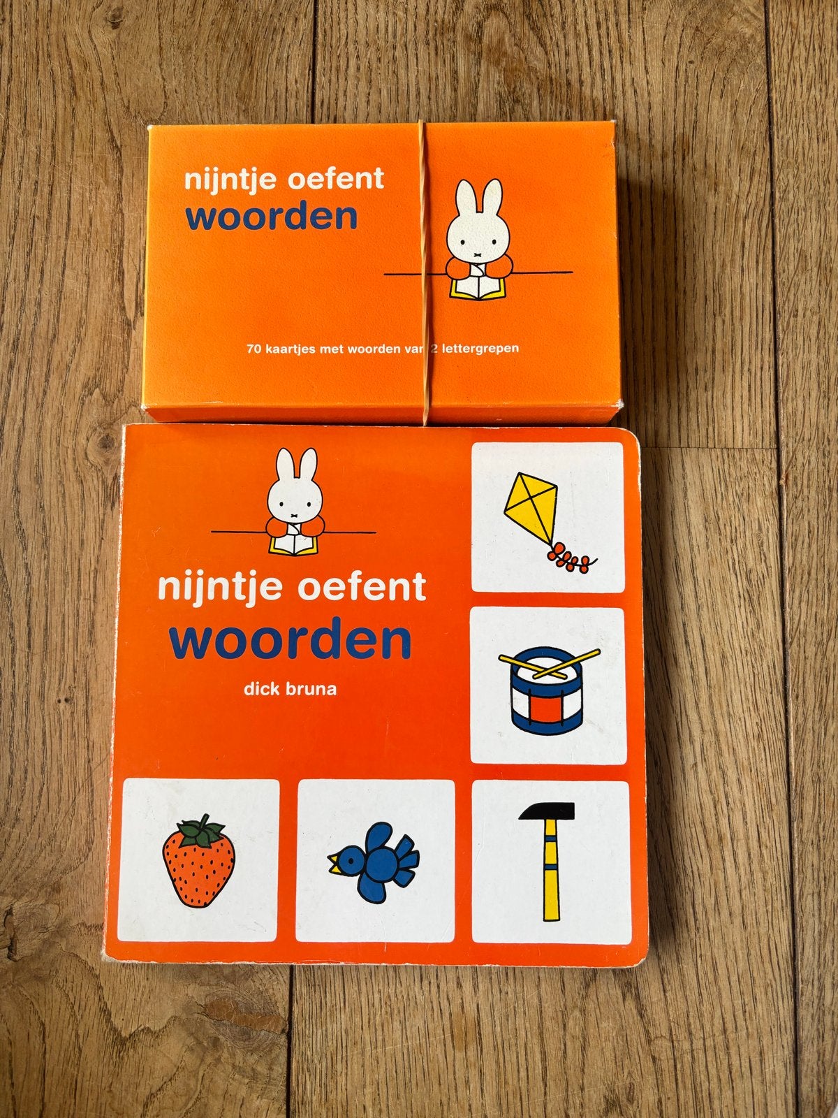 Nijntje oefent woorden: boek met 70 woordkaartjes, Ophalen of Verzenden, Zo goed als nieuw, Taal en Lezen