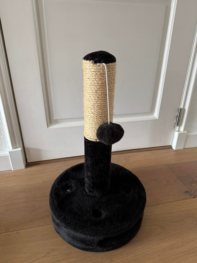 Krabpaal met speeltje, Dieren en Toebehoren, Ophalen, Zo goed als nieuw, Krabpaal