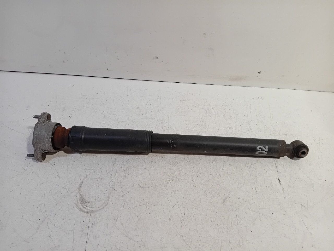 Schokbreker links achter Mercedes-Benz C-Klasse, Onderdelen@venauto.nl, Van der Ven Autorecycling B.V., Gebruikt, Ettenseweg 76, 4706 PB Roosendaal, The Netherlands