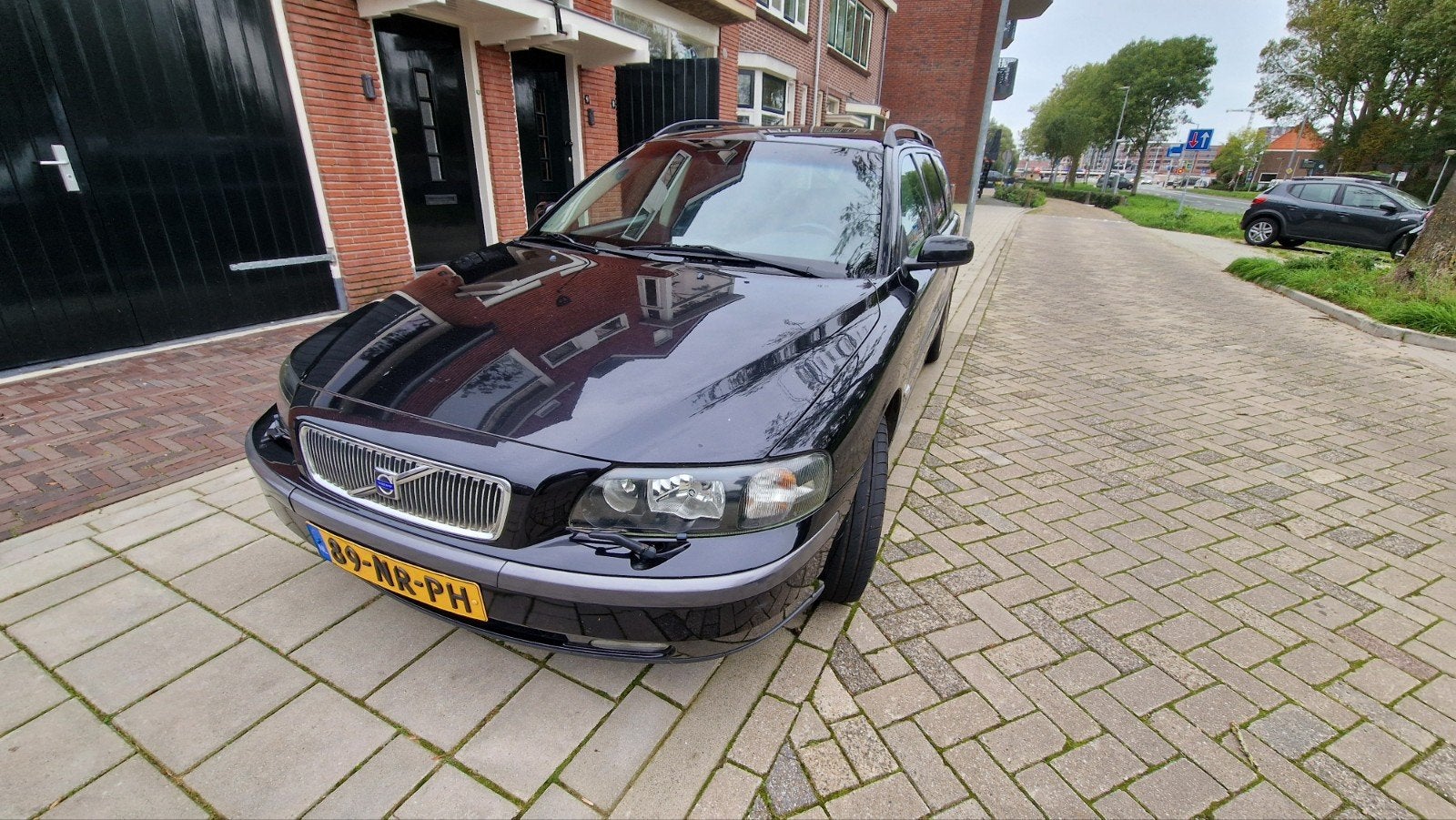 Volvo V70 2.4 140PK 2004  LPG!!, Auto's, Voorwielaandrijving, 1800 kg, Zwart, Stationwagon