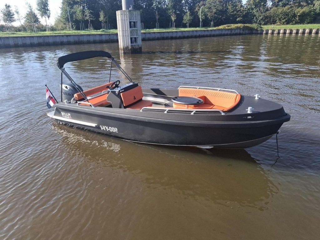 Alumax Bullit 600 Outboard Demo, 0 pk, 6 m, 2 m, Benzine
