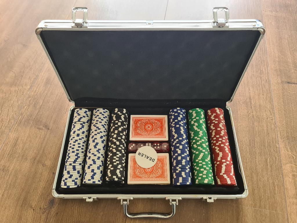 POKERSET, Ophalen, Gebruikt