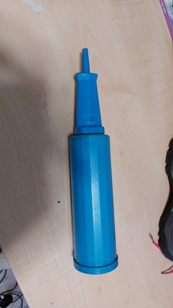 Compacte handpomp voor luchtbed, Caravans en Kamperen, Luchtpompen, Gebruikt, Handmatig, Ophalen
