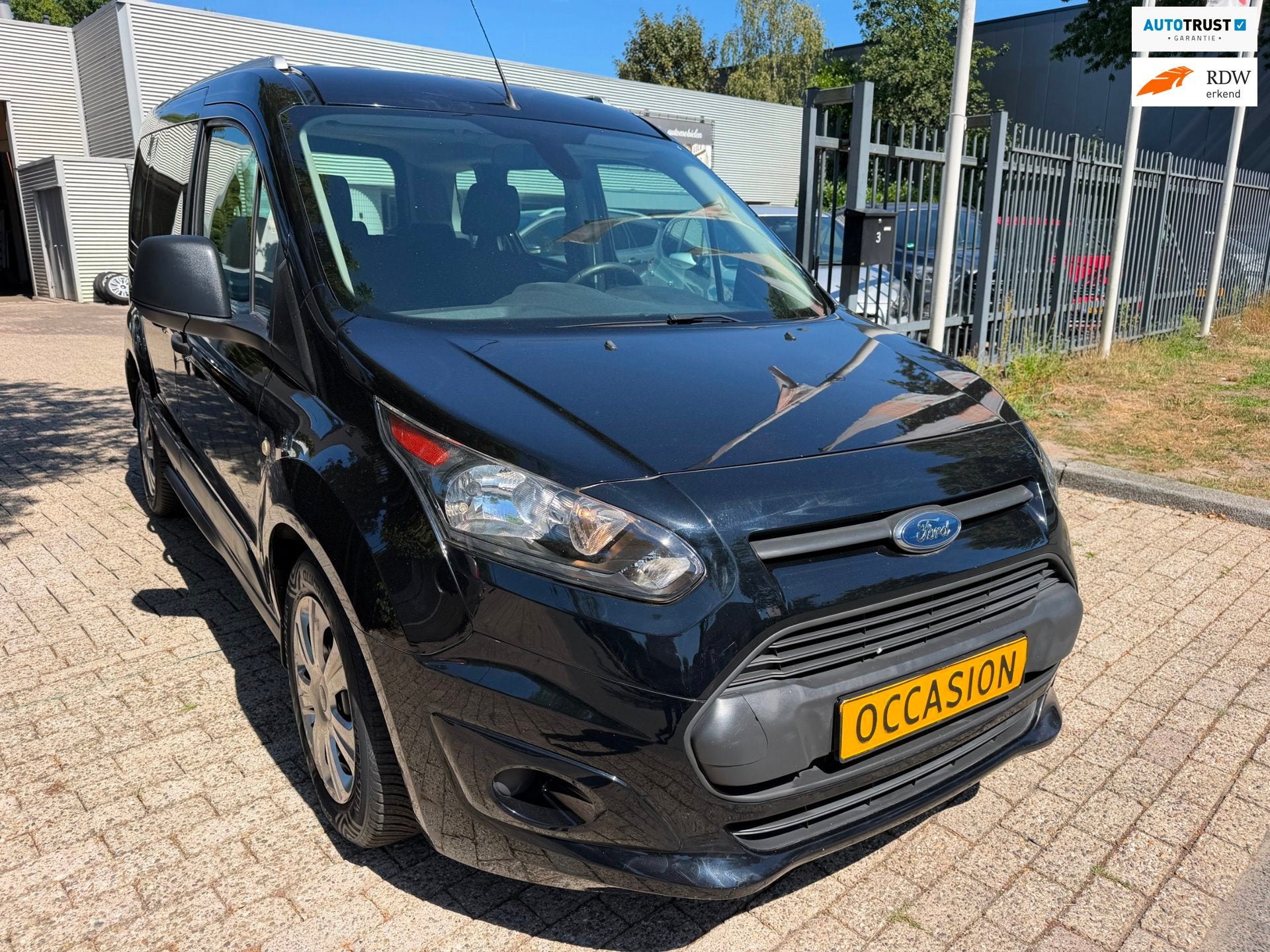Ford Tourneo Connect Compact 1.0 Trend airco, start/stop, me, Voorwielaandrijving, Dealer onderhouden, Gebruikt, Met garantie (alle)