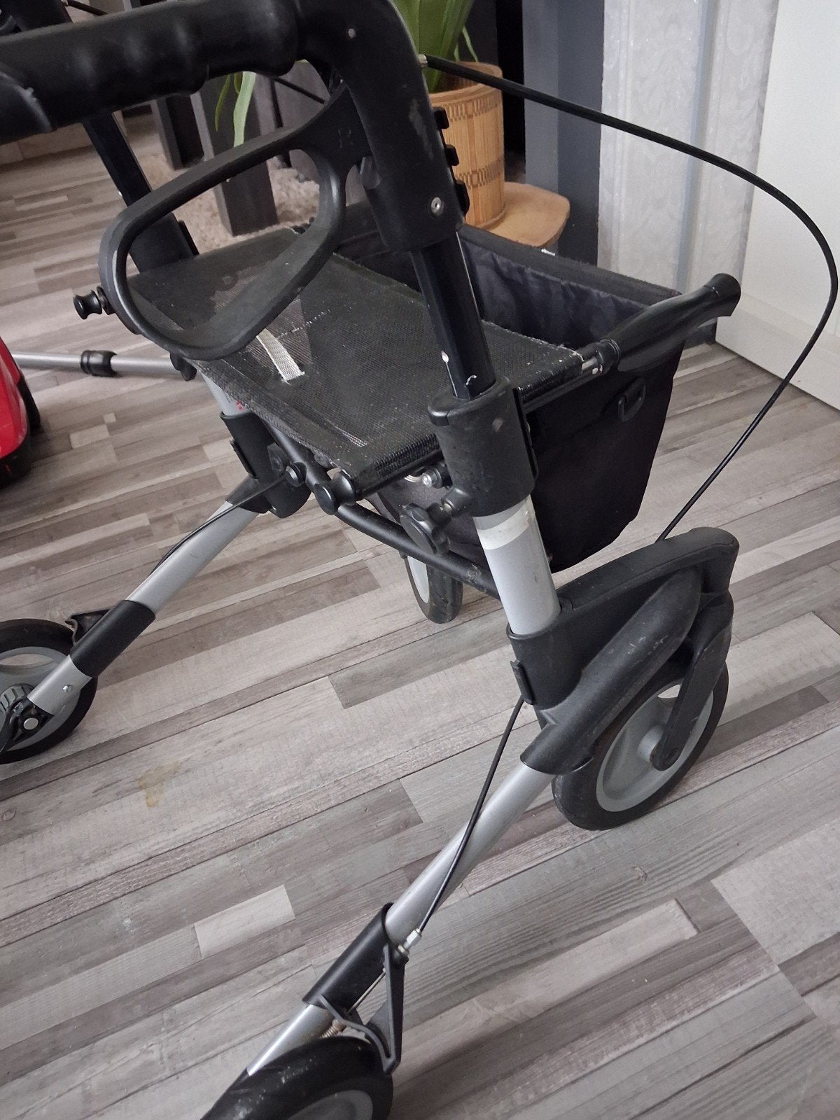 Topro Olympos ATR rolattor, Diversen, Rollators, Ophalen, Opvouwbaar, Zo goed als nieuw