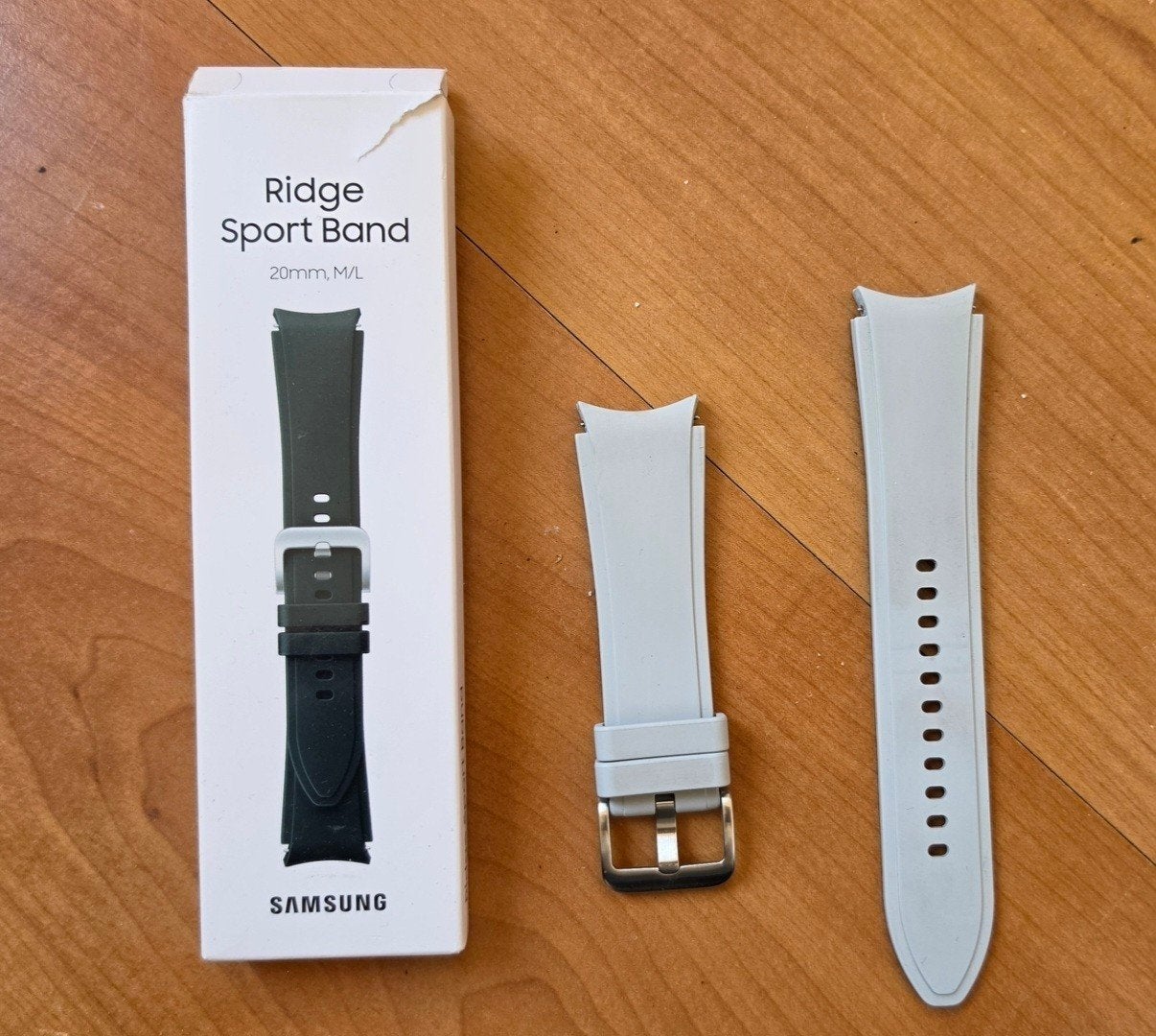 Samsung sport band 20mm M/L, Nieuw, Ophalen of Verzenden, Grijs, Android