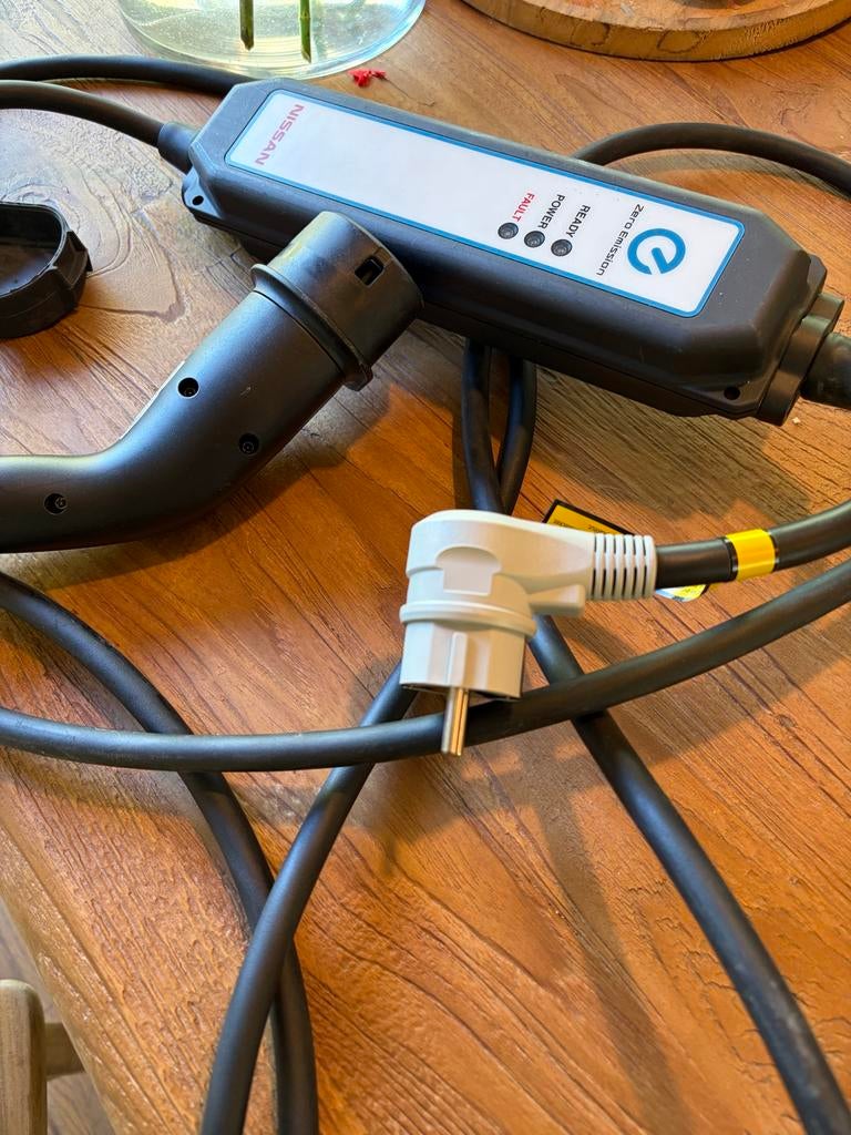 Universele laadkabel voor elektrische auto (stopcontact), Ophalen, Gebruikt, Laadkabel