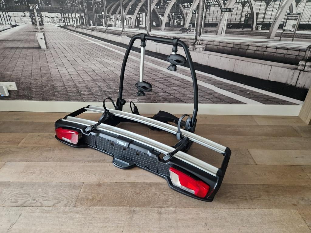Thule Velospace 938 Kantelbare Fietsendrager voor 2 E-Bikes, Auto diversen, Fietsendragers, Ophalen, Elektrische fiets, Zo goed als nieuw