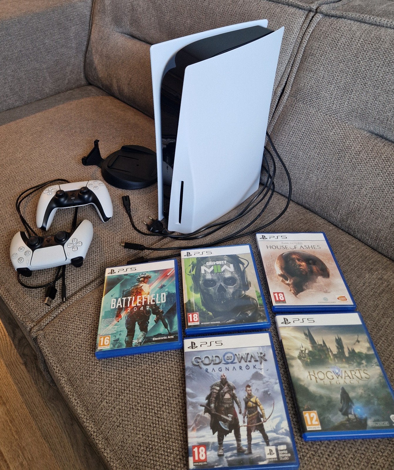 Playstation 5 Disc Edition 825GB + 2 controllers + 5 Topgame, Ophalen, Zo goed als nieuw