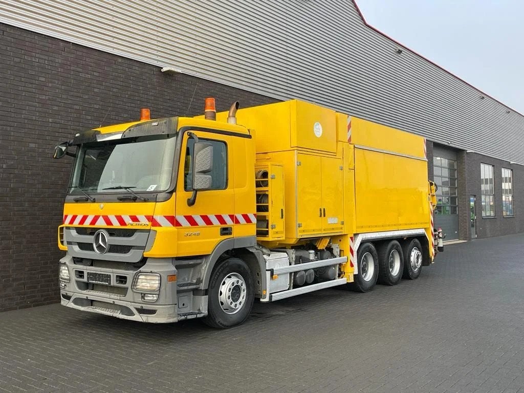 Mercedes-Benz Actros 3248 8X4 TRIDEM MTS DINO 12 SAUGBAGGER/, Euro 5, Bedrijf, 480 pk, Parkeercamera