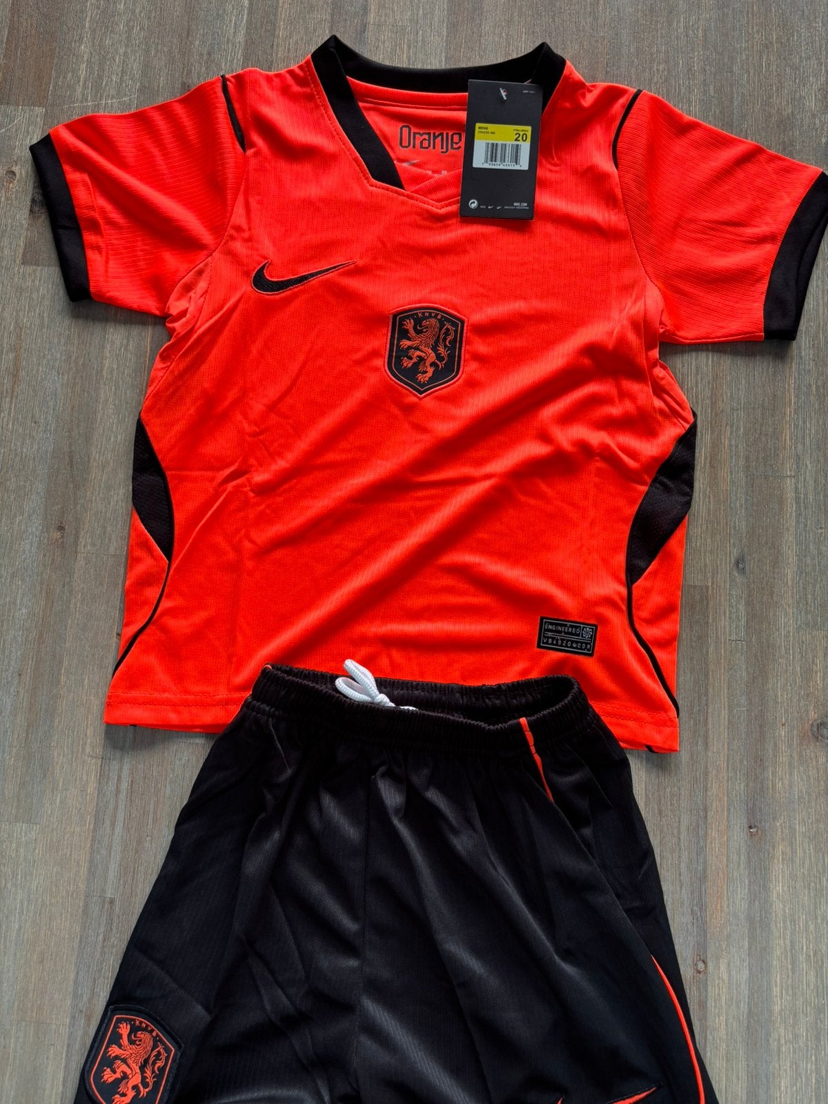 Nederlands elftal 2026 THUIS tenue kids 122-128 NIEUW!!, Ophalen of Verzenden, Nieuw, Jongen of Meisje, Sport- of Zwemkleding