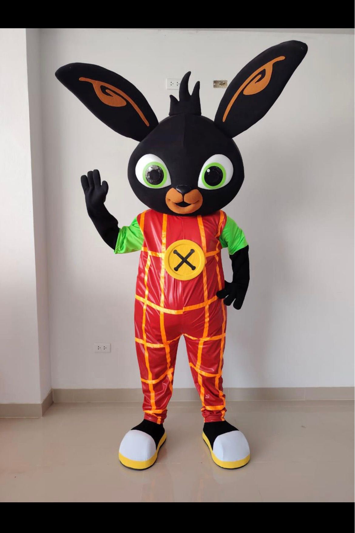 Bing mascotte verhuur met acteur, Ophalen of Verzenden, Zo goed als nieuw