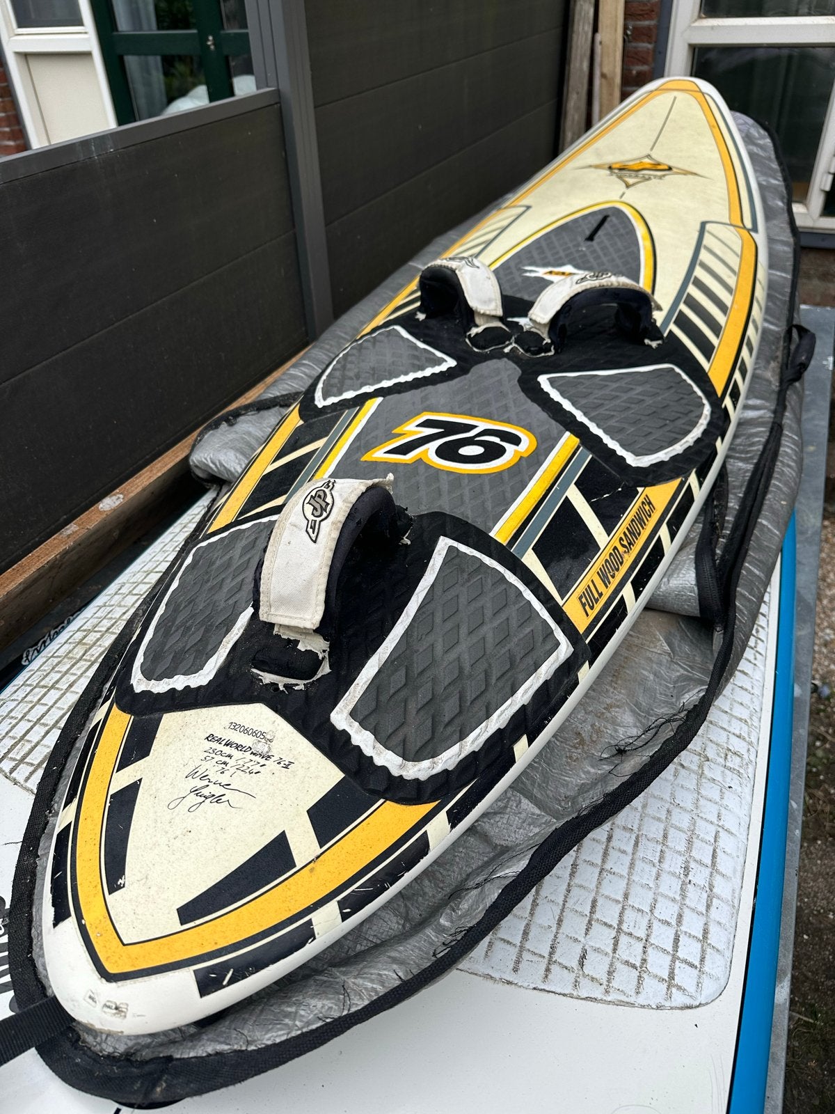 JP-Australia Real World Wave 76L board, Ophalen, Gebruikt, Minder dan 250 cm, Met vin(nen)