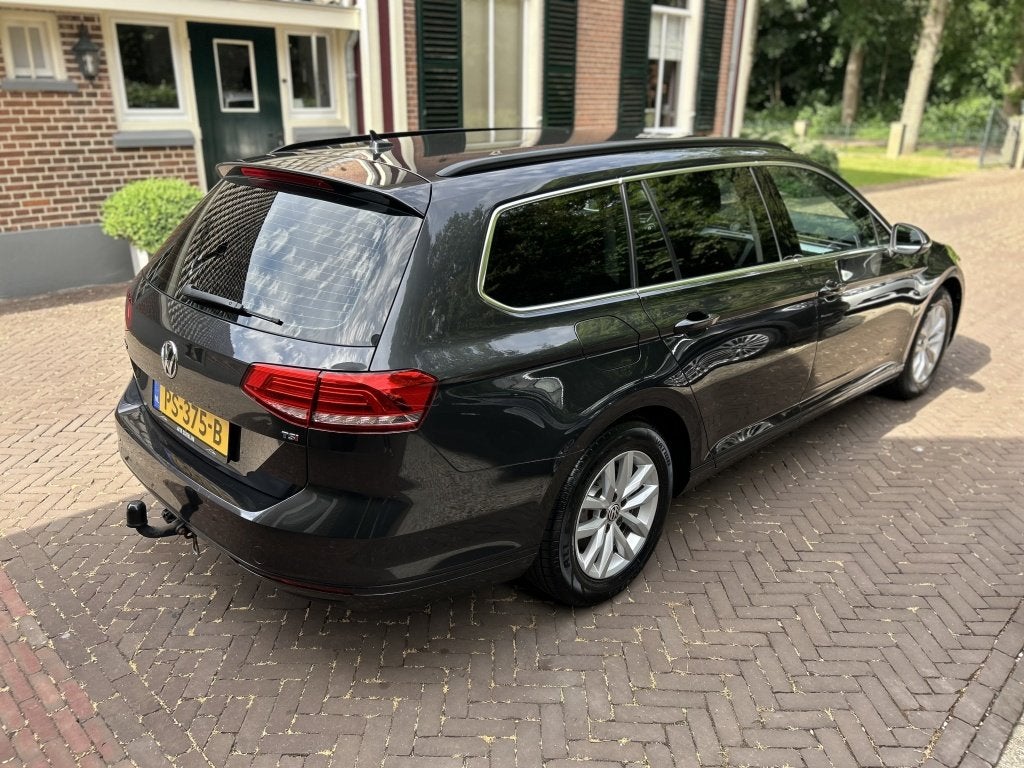 Volkswagen Passat Variant 1.4 TSI Comf. Navi, Clima, Trekhaa, Gebruikt, 4 cilinders, Met garantie (alle), Automatische klimaatregeling