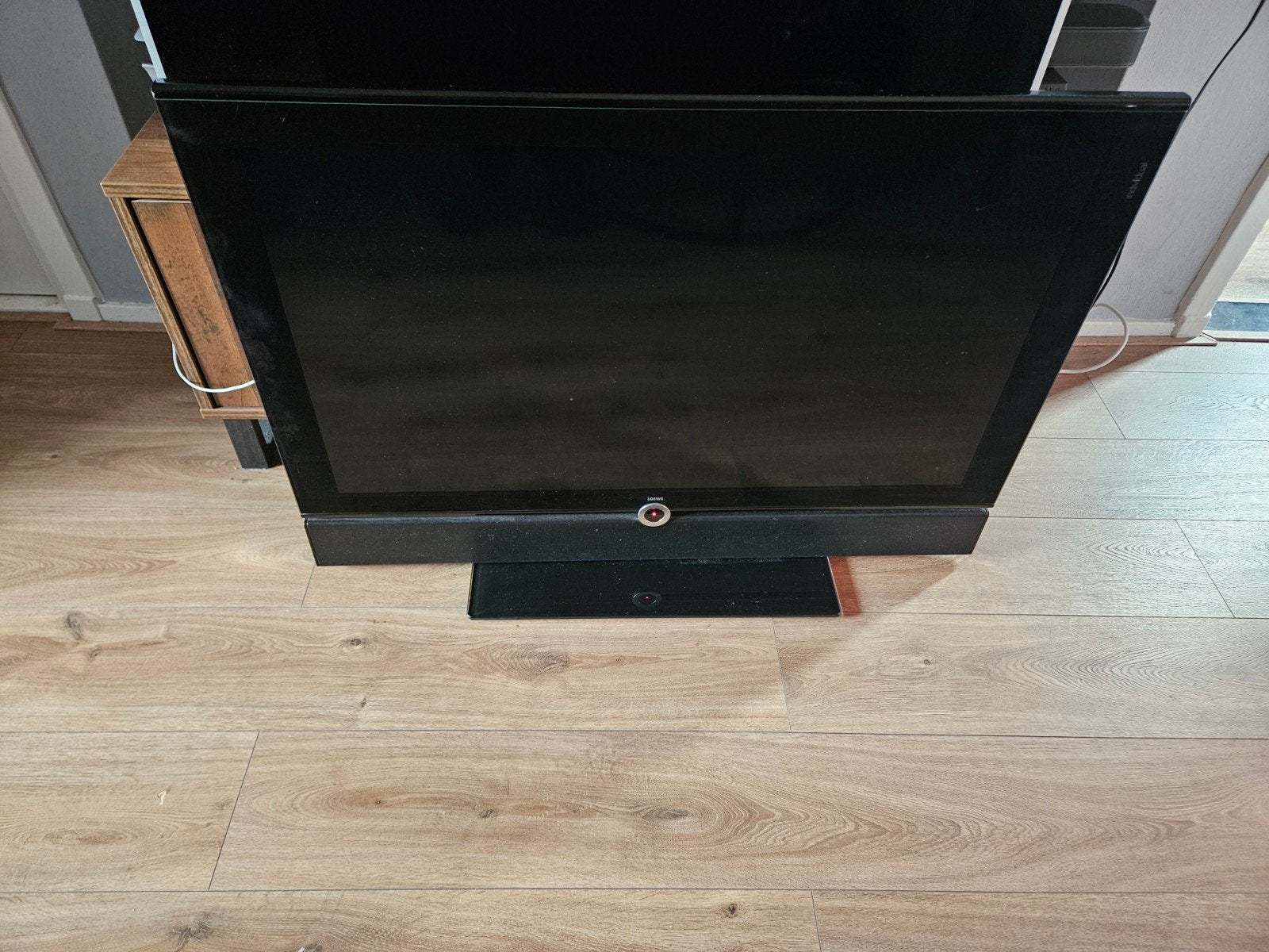 Loewe 40 + Soundbar (individual 40 compose led 400), 50 Hz, LCD, Zo goed als nieuw, 100 cm of meer