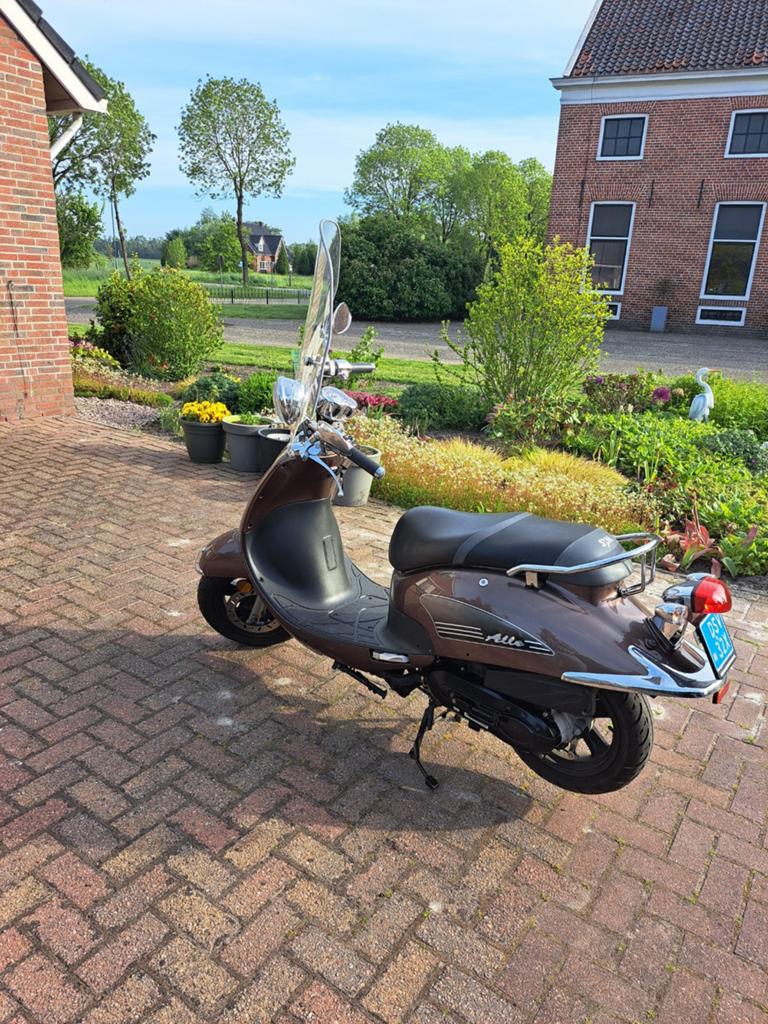 SYM SNORSCOOTER, Ophalen of Verzenden, Zo goed als nieuw, Benzine