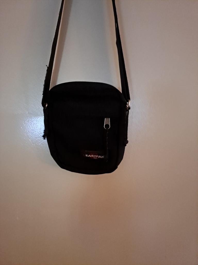 Eastpak schoudertasje zwart, Ophalen of Verzenden, Gebruikt, Zwart, Overige merken