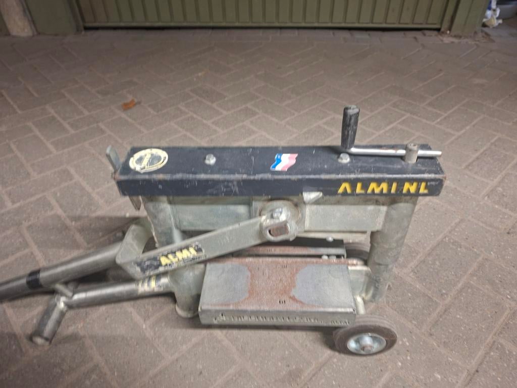 Knipper, Tuin en Terras, Kloofmachines, Ophalen