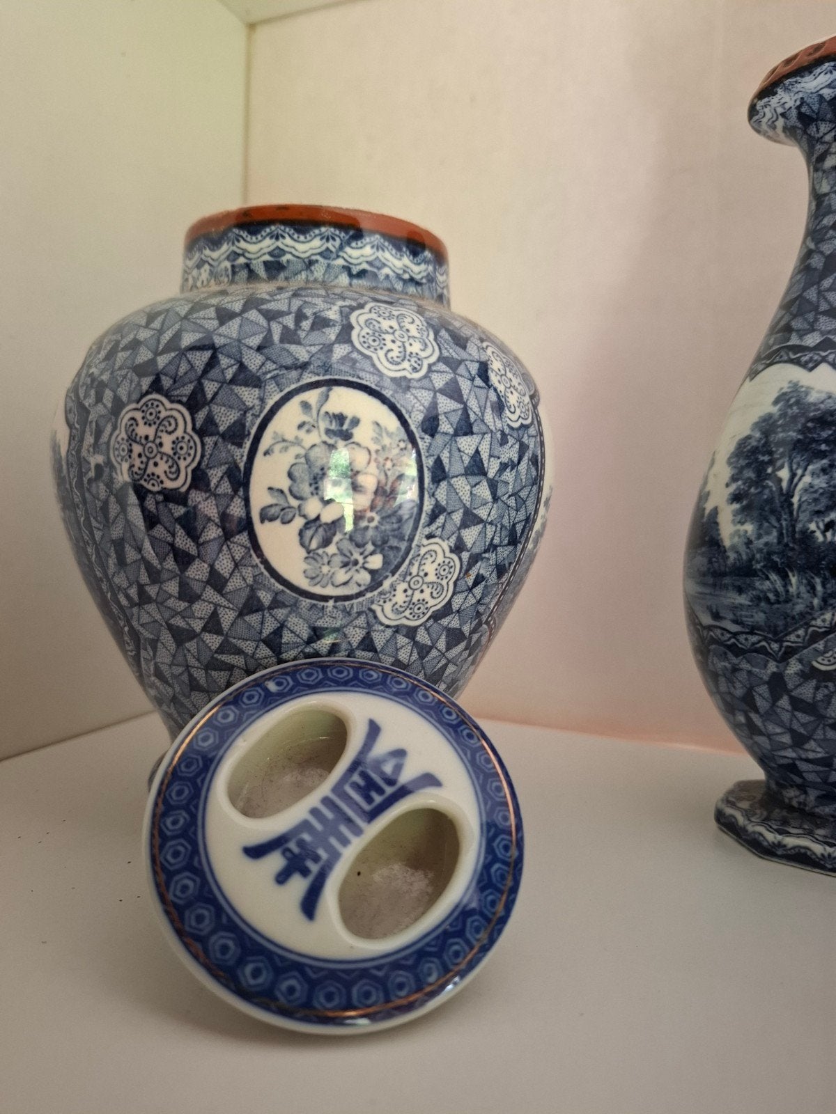 Set van 3 Chinese vazen, 2 goed, 1 beschadigd (15-20cm), Antiek en Kunst, Ophalen