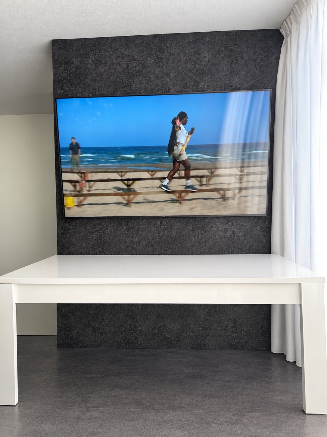 Nu ophalen!! Witte hoogglans eettafel voor 6/8 personen, Ophalen, Kunststof, 100 tot 150 cm, Zo goed als nieuw
