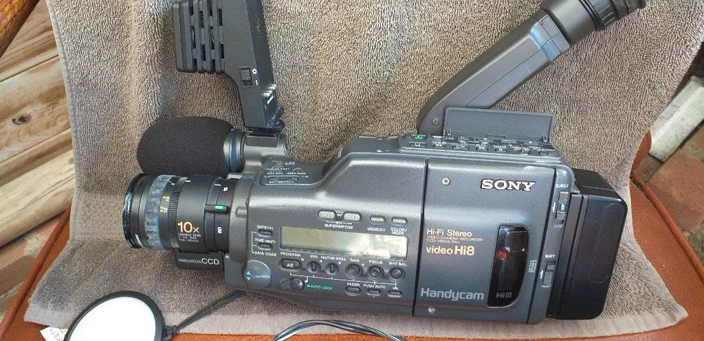 Sony Hi8 video handycam, Ophalen