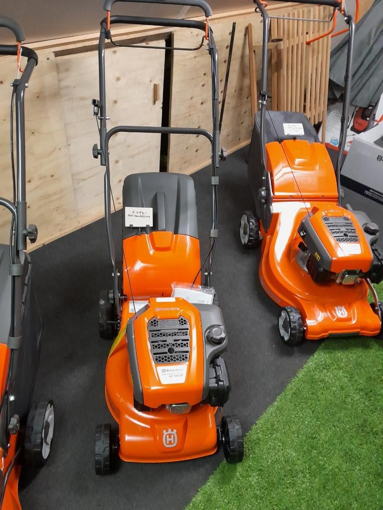 Husqvarna motormaaier NIEUW, Tuin en Terras, Ophalen of Verzenden, Nieuw
