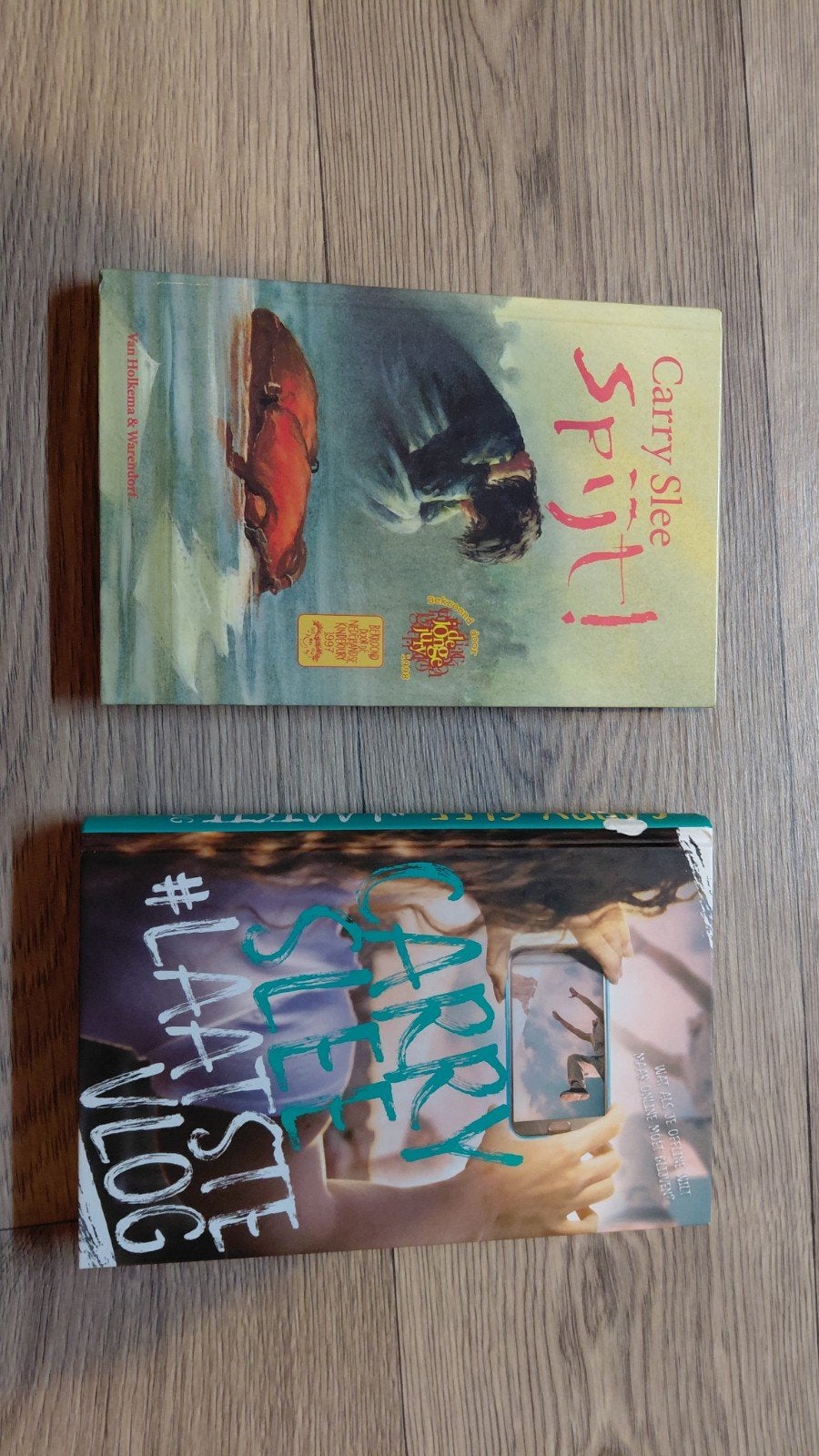 Carry Slee Boeken: #LAATSTE VLOG en Spijt! (Gesigneerd), Boeken, Ophalen of Verzenden, Gelezen, Carry Slee, Fictie