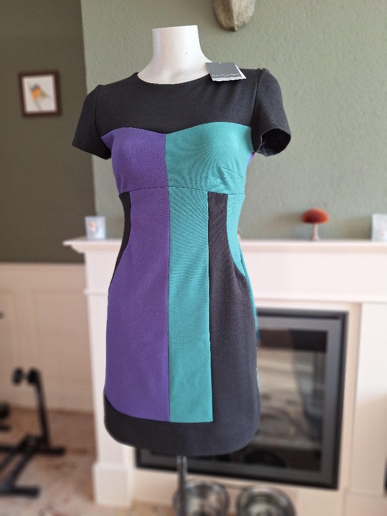 Sandro Ferrone colour blok jurk nieuw IT42 NL 36, Kleding | Dames, Maat 38/40 (M), Sandro Ferrone, Zo goed als nieuw, Knielengte
