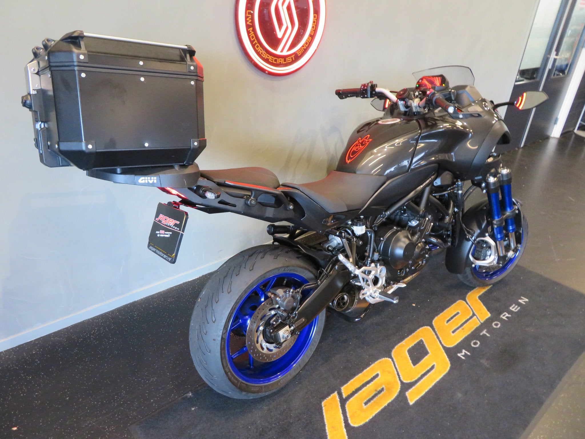 Yamaha NIKEN GT NIEUWSTAAT! BTW EN HIST. (bj 2018), Toermotor, Gebruikt, Bedrijf
