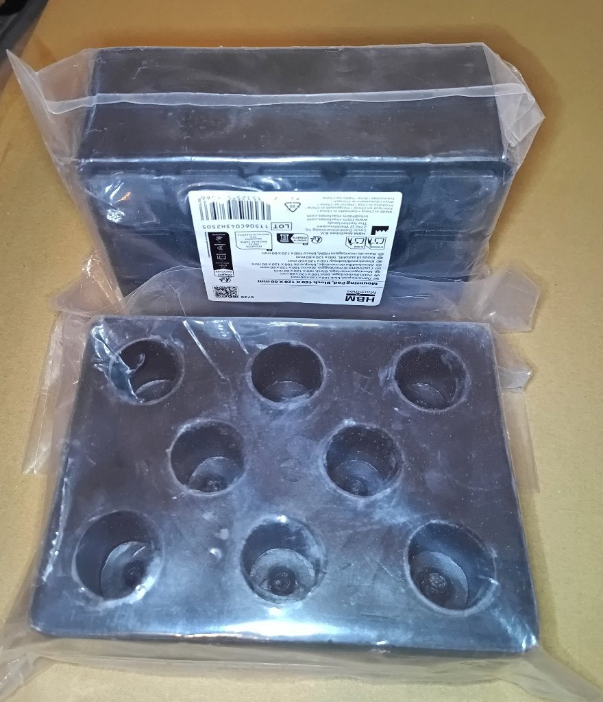 Nieuwe HBM rubber opname blokken 160x120x60mm (2 stuks), Ophalen of Verzenden, Nieuw