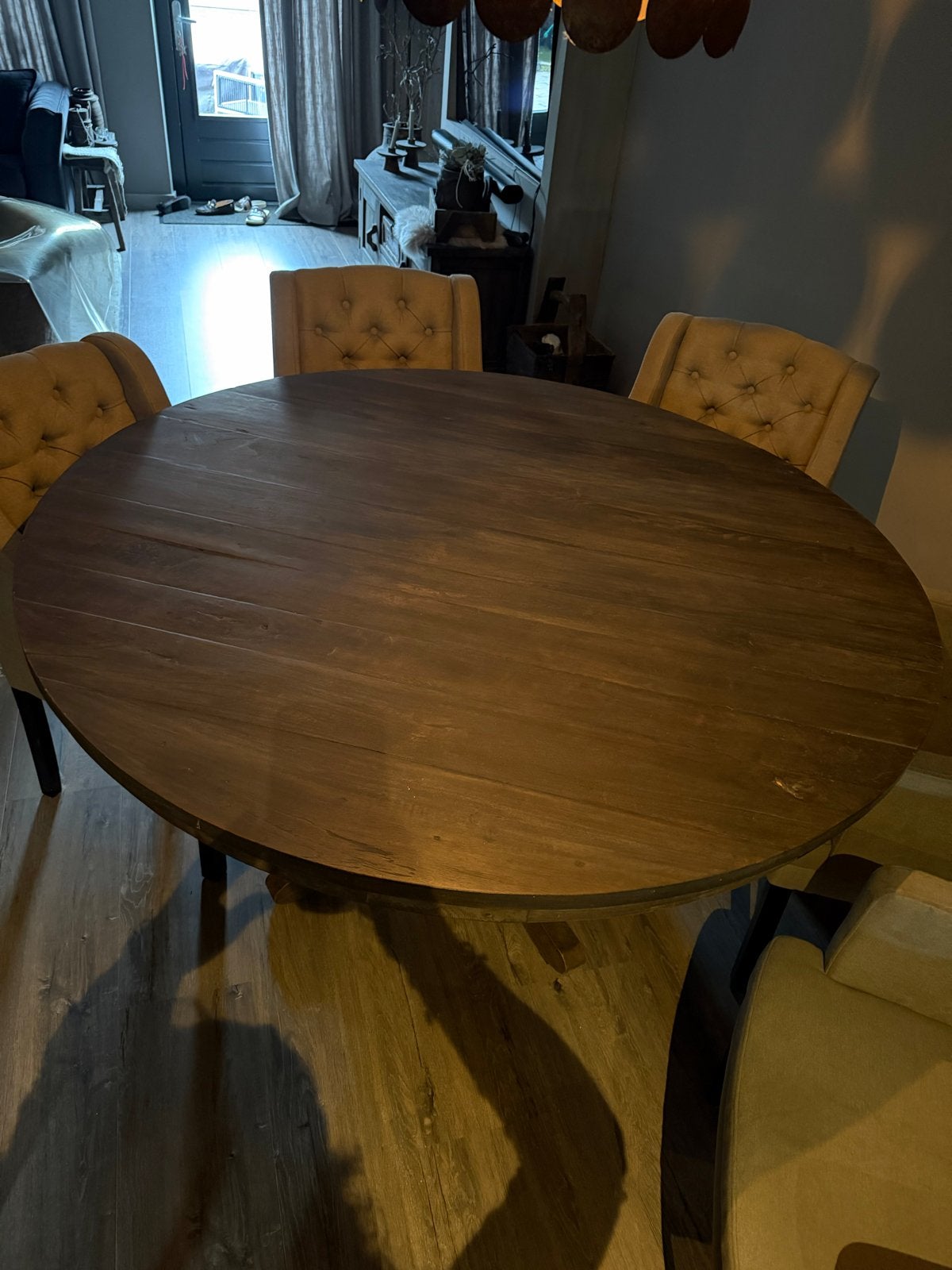 Aura Peeperkorn eettafel - 155 cm - Frieda Dorresteijn zgan, Huis en Inrichting, Ophalen, 150 tot 200 cm, Rond, Zo goed als nieuw