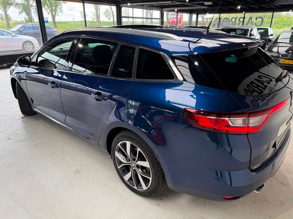 Renault Mégane Estate 1.2 TCe Bose 2016 131PK Pano Camera H, Voorwielaandrijving, Gebruikt, Zwart, 4 cilinders
