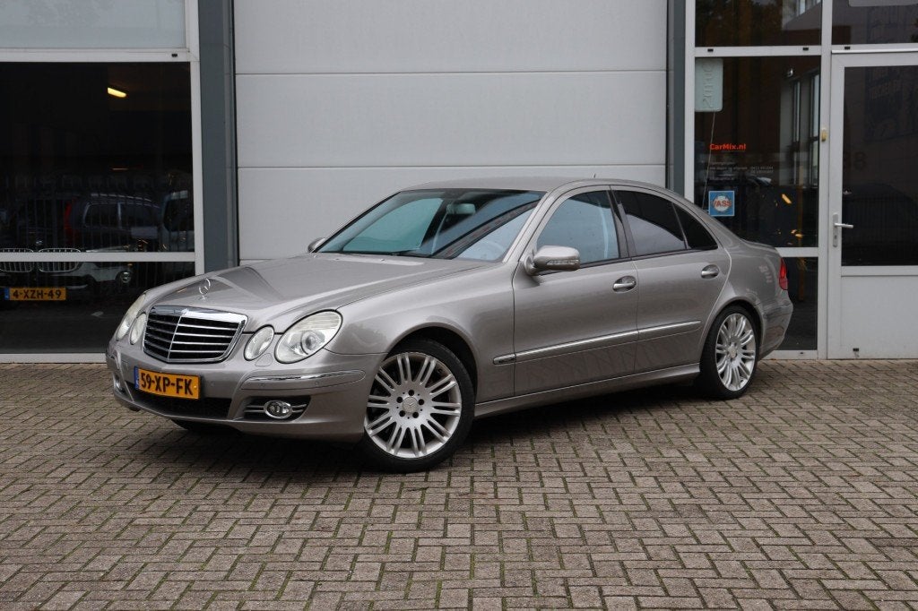 Mercedes-benz E-KLASSE 280 AVANTGARDE AUT/ORIG.NL/BLIJVEND Y, Auto's, Automaat, Gebruikt, Bedrijf, Euro 4