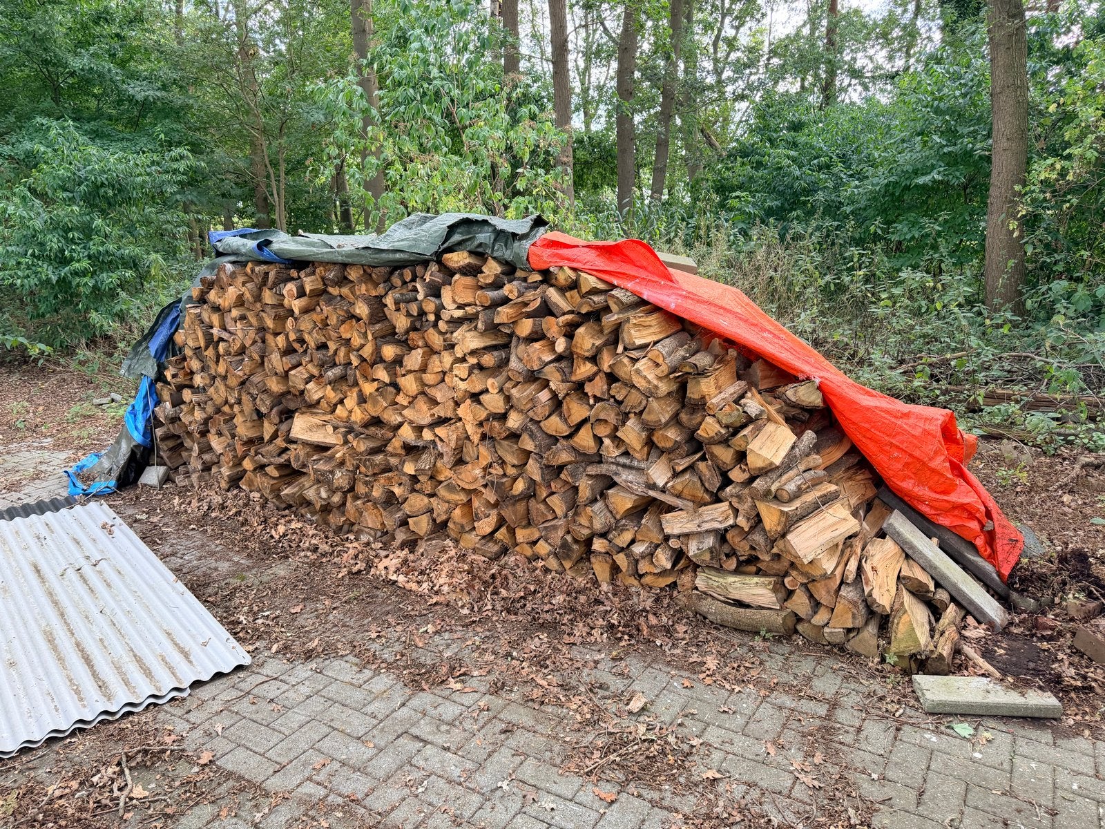 Gedroogd brandhout - circa 9 kuub, 6 m³ of meer, Ophalen, Overige houtsoorten, Blokken