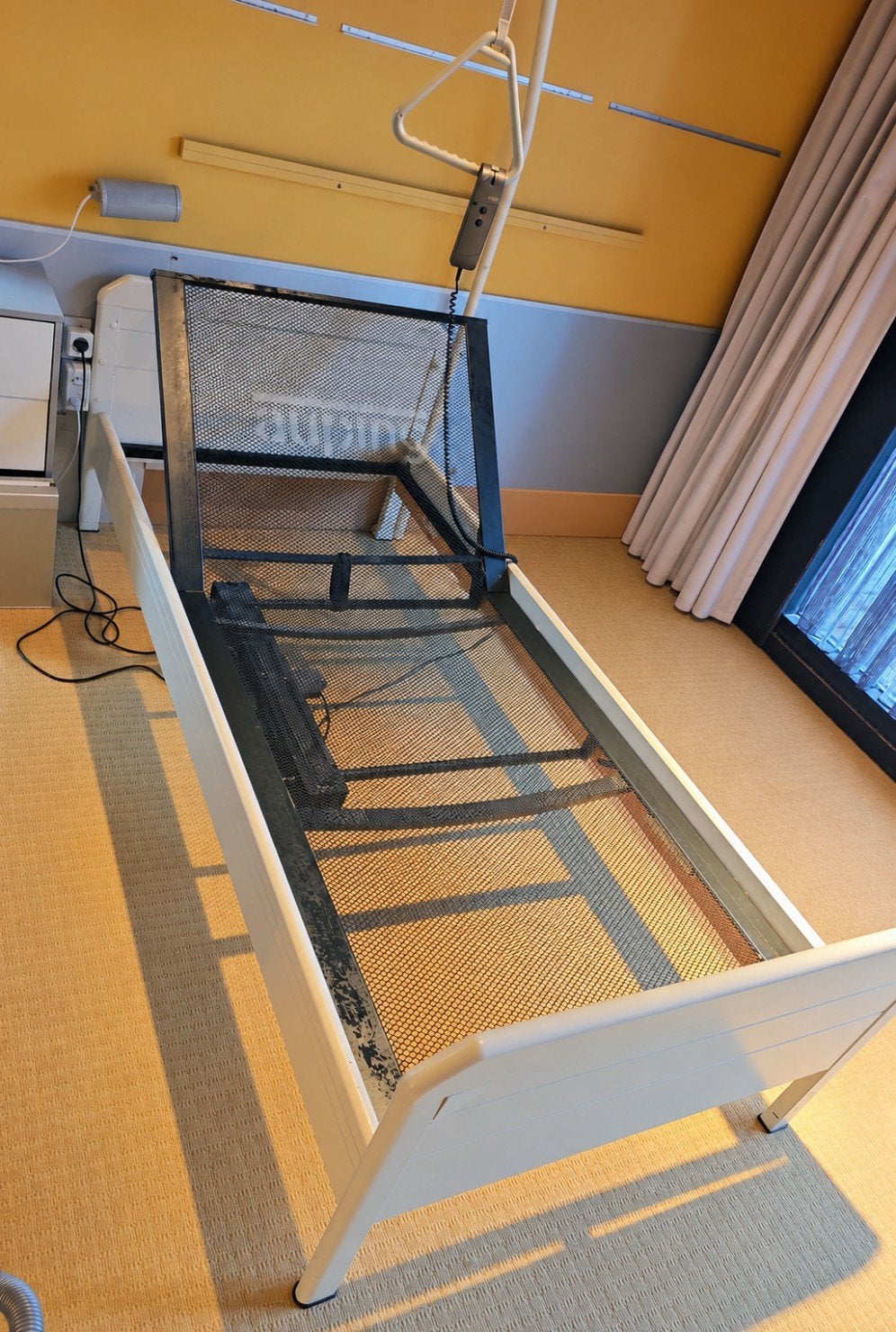 Auping Hoog/Laag Spiraalbed met Elektrische Bediening, Ophalen, 90 cm, Eenpersoons, Wit