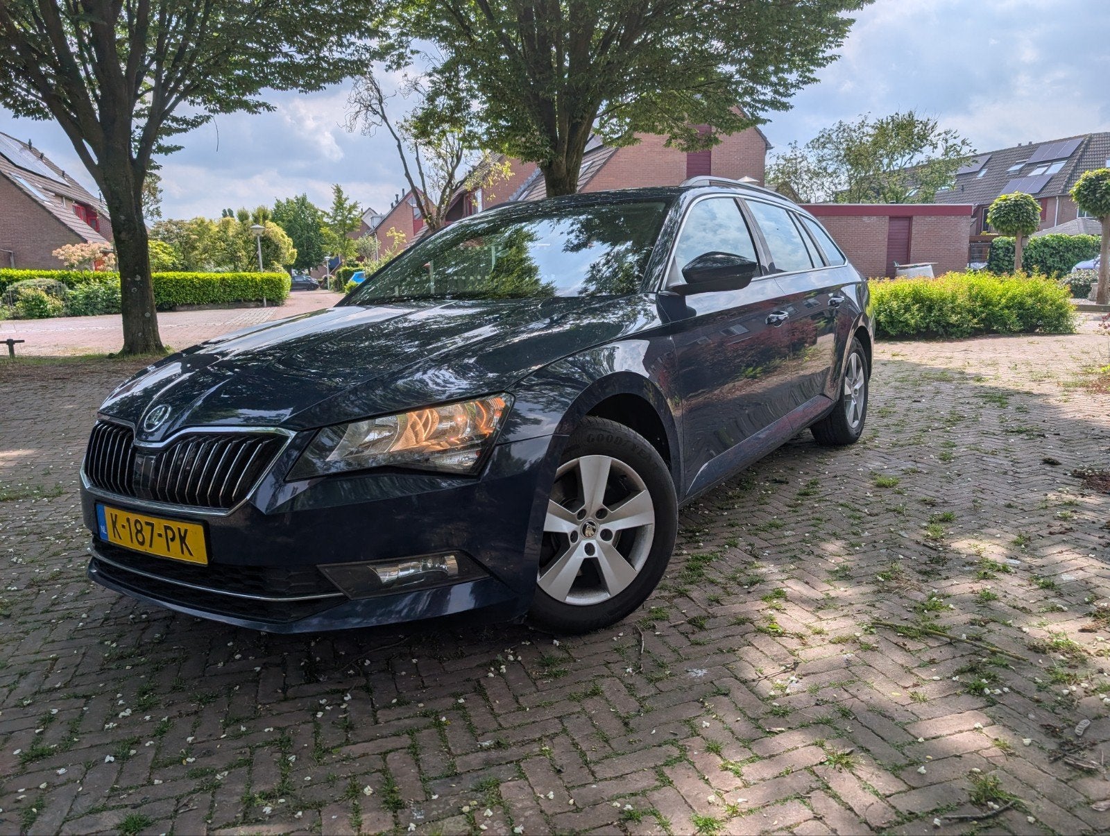 Skoda Superb 1.4 TSI 110KW DSG * Nieuwe distributie*, Auto's, Skoda, 1345 kg, 4 cilinders, Blauw, Particulier